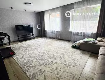 5-комнатный дом, 5 соток, 250 м²