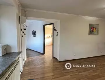 3-комнатная квартира, этаж 4 из 5, 72 м²