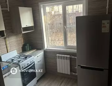 1-комнатная квартира, этаж 1 из 4, 33 м², на длительный срок