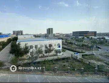 2-комнатная квартира, этаж 4 из 9, 75 м²