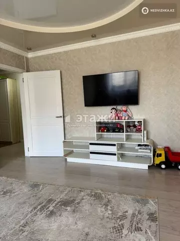 3-комнатная квартира, этаж 4 из 9, 86 м²