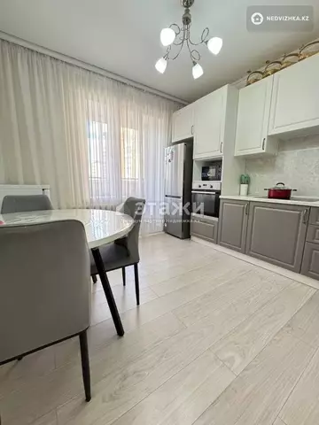 3-комнатная квартира, этаж 4 из 9, 86 м²