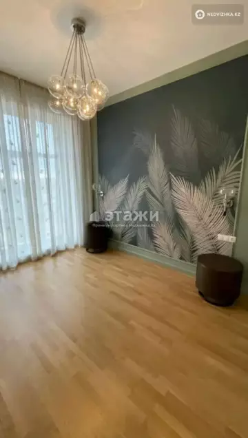 2-комнатная квартира, этаж 8 из 8, 65 м²