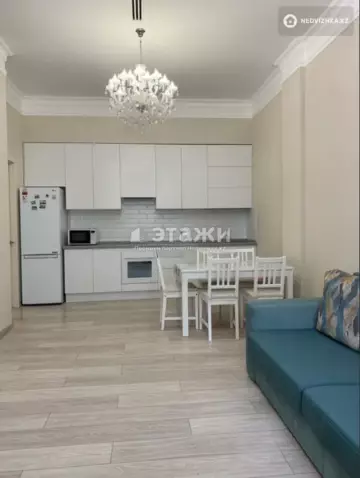 2-комнатная квартира, этаж 1 из 6, 82 м²