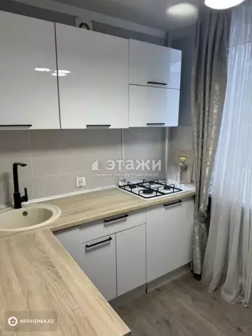 3-комнатная квартира, этаж 2 из 5, 60 м²