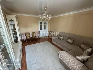 3-комнатная квартира, этаж 4 из 5, 89 м²