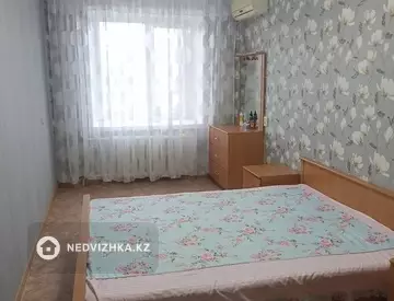 2-комнатная квартира, этаж 4 из 5, 45 м²