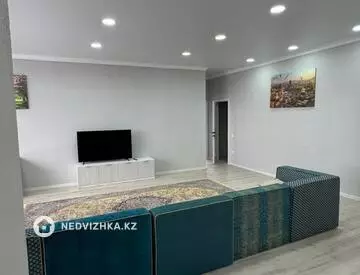 3-комнатная квартира, этаж 7 из 11, 109 м²