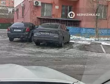 Помещение, этаж 1 из 14, 266 м²