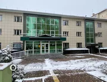 Здание, 4 этажа, 2 488 м², на длительный срок