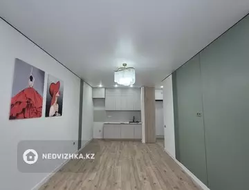 2-комнатная квартира, этаж 2 из 10, 38 м²