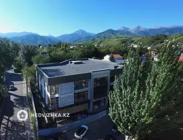 Здание, 4 этажа, 3 150 м²