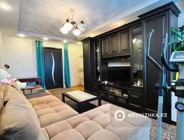 3-комнатная квартира, этаж 9 из 9, 64 м²