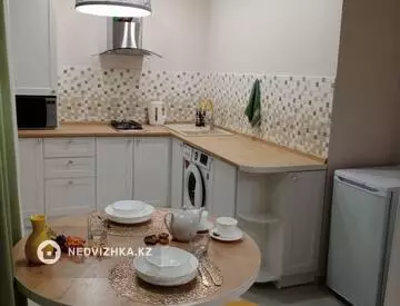 2-комнатная квартира, этаж 3 из 5, 44 м², на длительный срок