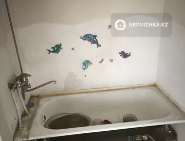 3-комнатная квартира, этаж 4 из 5, 62 м²