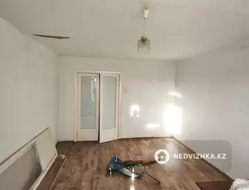 3-комнатная квартира, этаж 4 из 5, 62 м²