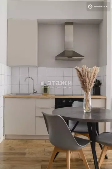 2-комнатная квартира, этаж 6 из 16, 55 м², на длительный срок
