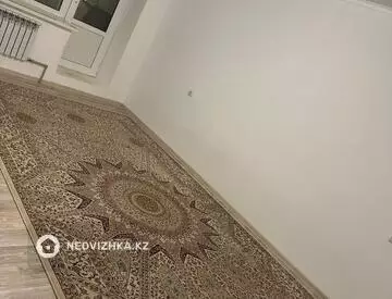 3-комнатная квартира, этаж 3 из 5, 67 м², на длительный срок