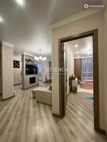 3-комнатная квартира, этаж 10 из 18, 83 м²