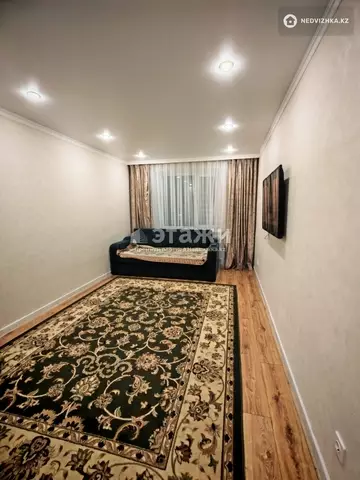 1-комнатная квартира, этаж 4 из 5, 36 м²