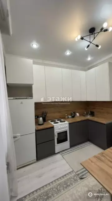 1-комнатная квартира, этаж 2 из 12, 42 м²