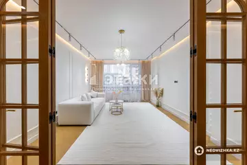 3-комнатная квартира, этаж 3 из 16, 103 м²