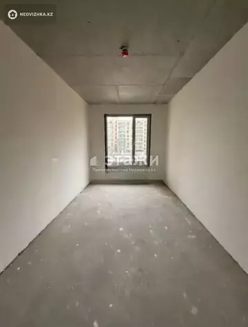 3-комнатная квартира, этаж 3 из 17, 90 м²