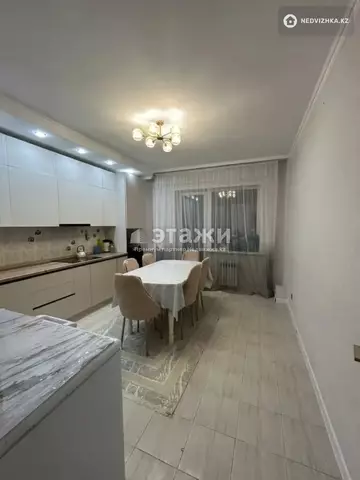 2-комнатная квартира, этаж 9 из 15, 93 м²