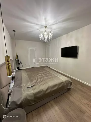 3-комнатная квартира, этаж 4 из 5, 84 м²