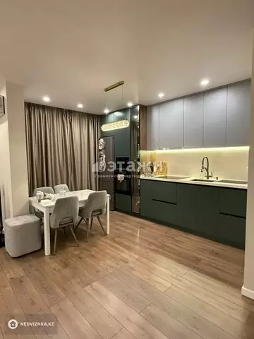 3-комнатная квартира, этаж 4 из 5, 84 м²
