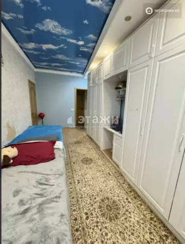 3-комнатная квартира, этаж 8 из 18, 70 м²