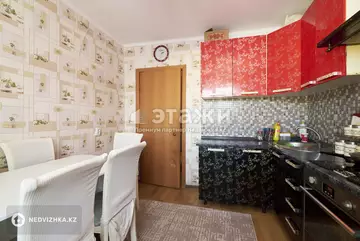3-комнатная квартира, этаж 8 из 10, 75 м²