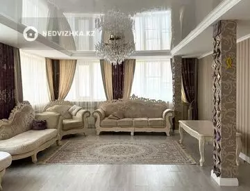 5-комнатная квартира, этаж 1 из 6, 239 м², на длительный срок