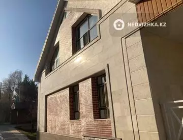 5-комнатный дом, 9 соток, 369 м²