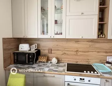 1-комнатная квартира, этаж 4 из 5, 40 м²