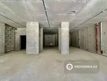 Помещение, этаж 1 из 2, 226 м², на длительный срок