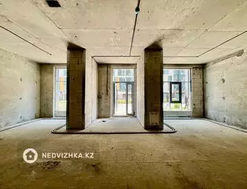 Помещение, этаж 1 из 2, 226 м², на длительный срок