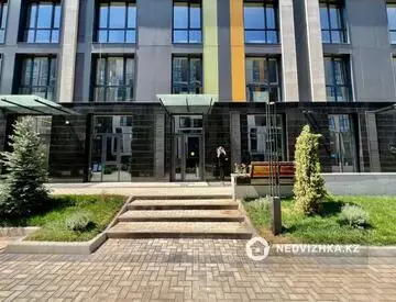 Помещение, этаж 1 из 2, 226 м², на длительный срок