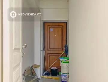 Офисное помещение, этаж 1 из 1, в жилом доме, 55 м², на длительный срок