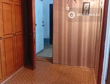 2-комнатная квартира, этаж 3 из 5, 52 м²