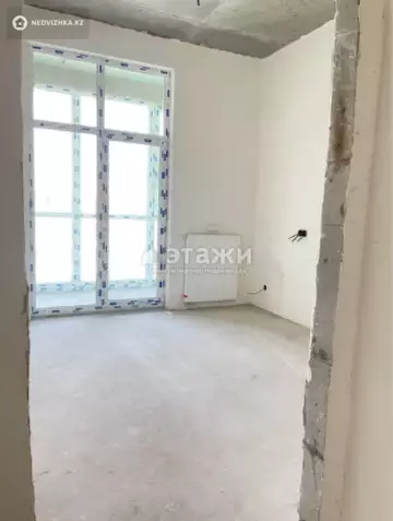 2-комнатная квартира, этаж 12 из 12, 70 м²