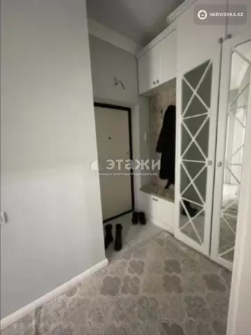 3-комнатная квартира, этаж 4 из 10, 61 м²