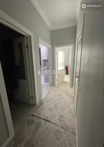 3-комнатная квартира, этаж 4 из 10, 61 м²