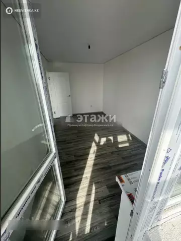 2-комнатная квартира, этаж 10 из 13, 49 м²