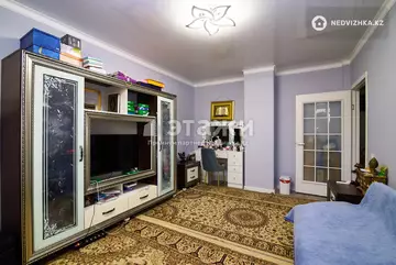 3-комнатная квартира, этаж 9 из 22, 90 м²