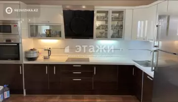 3-комнатная квартира, этаж 5 из 10, 124 м²