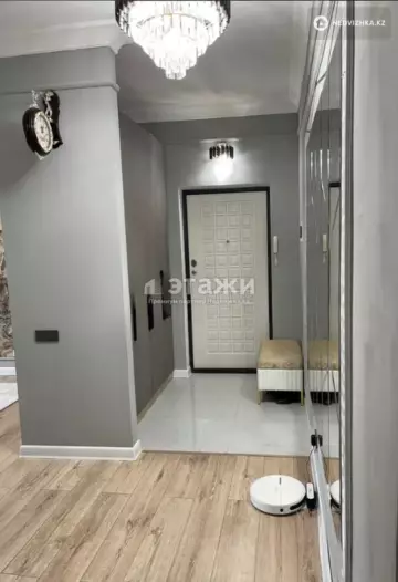 2-комнатная квартира, этаж 8 из 8, 63 м²