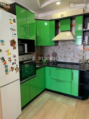 2-комнатная квартира, этаж 10 из 13, 70 м²