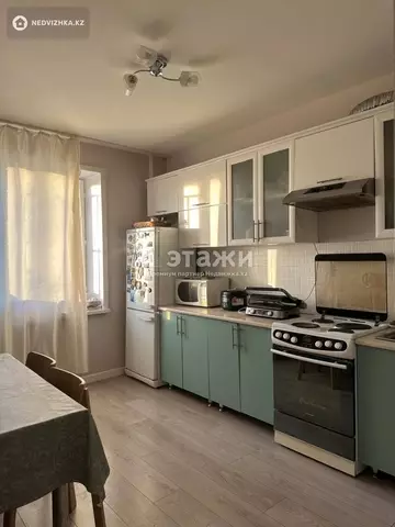 2-комнатная квартира, этаж 13 из 14, 68 м²