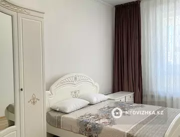 2-комнатная квартира, этаж 4 из 8, 62 м², на длительный срок